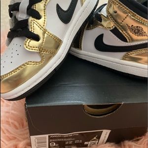 Jordan 1 Mid SE